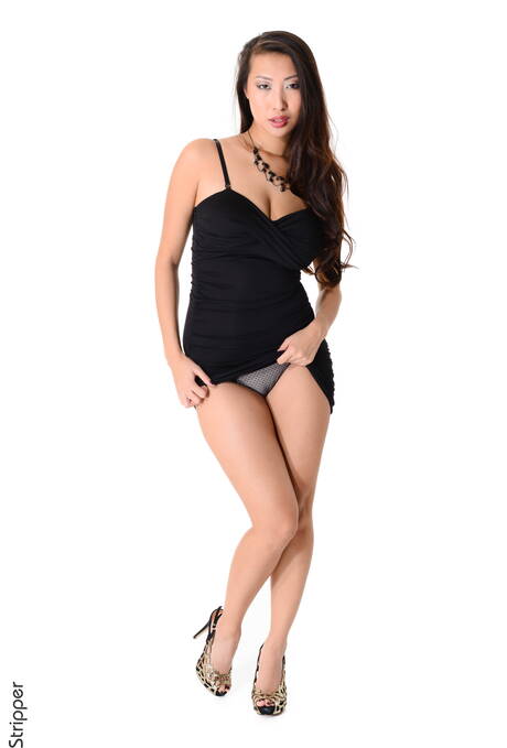 iStripper are pleased to offer you xxx pictures featuring Sharon Lee showing superb body