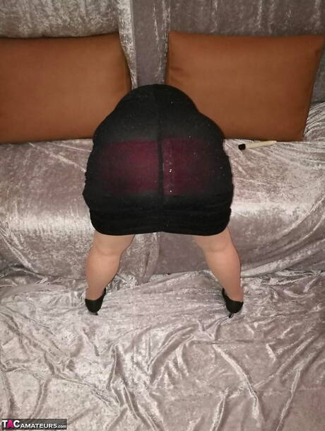 TAC Amateurs are excited to present you with a gallery showcasing Caro in play with dildo